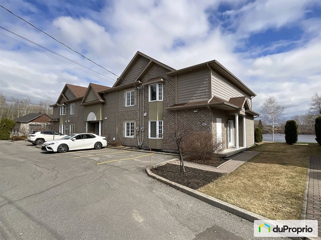 $410,000 - Condominium for sale in Chicoutimi (Chicoutimi) — photo 1