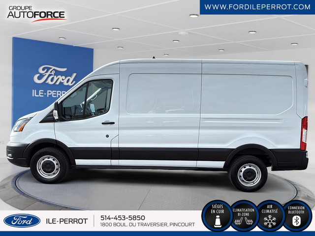2023 Ford Transit Cargo Van T-250 MR T-250/TOIT MOYEN/EMP 148PO/ dans Autos et camions  à Ville de Montréal - Image 2
