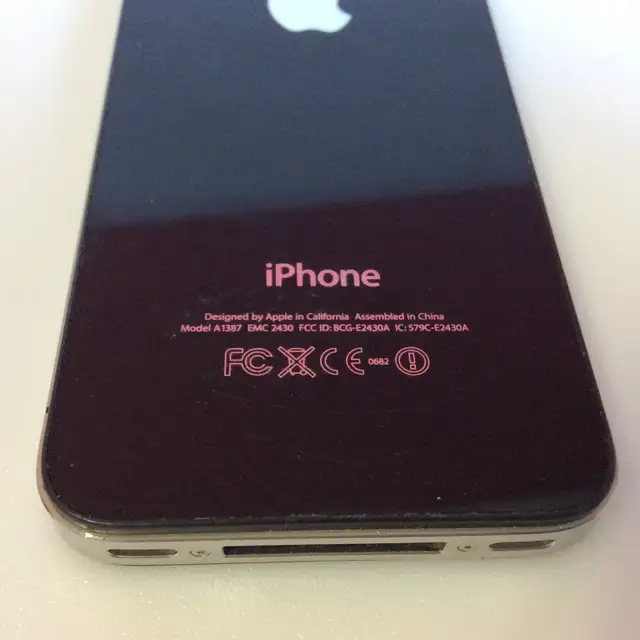 Apple iPhone 4s - 16GB - Black (Verizon) A1387 in Cell Phones in Mississauga / Peel Region - Image 3