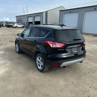 REDUCED!!! BACKUP CAMERA, HEATED SEATS!!! 2015 Ford Escape SE FWD Clean with features including. Bac... (image 4)