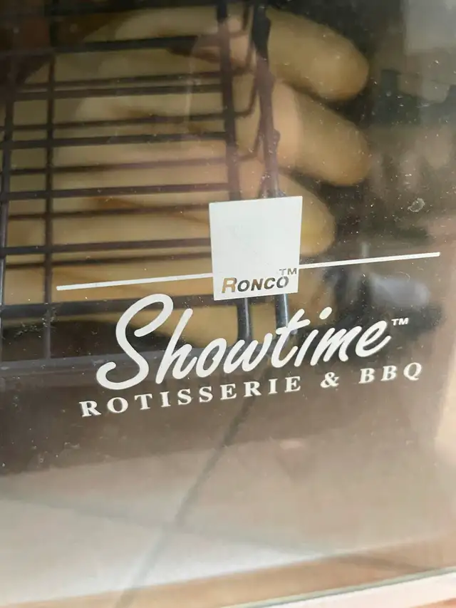 Ronco Showtime Rotisserie & BBQ Oven Model 4000 White Full Size in Microwaves & Cookers in City of Toronto - Image 10