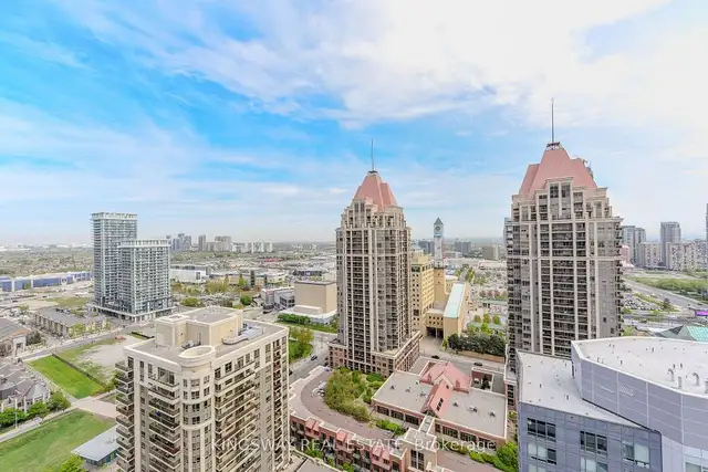 Sun-filled, high-floor 1+1 bed, 1-bath condo in Condos for Sale in Mississauga / Peel Region - Image 5