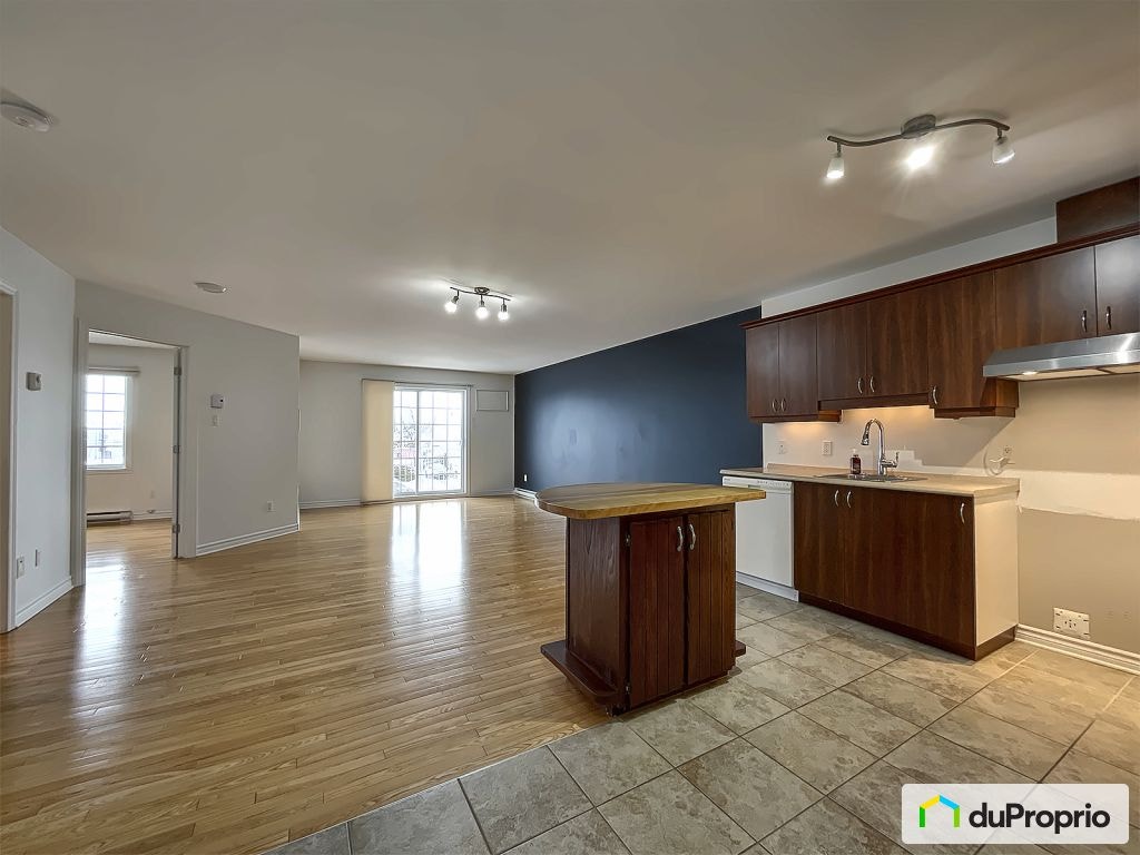 $329,500 - Condominium for sale in Chambly — photo 2