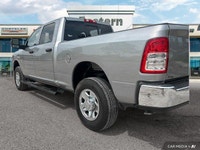 | 8.4 Touchscreen | Apple CarPlay & Google Android Auto | ParkView Rear Back-Up Camera | Active Nois... (image 2)