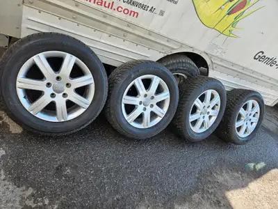 Clean set of original Audi Q7 S-Line wheels. Note: Tires need to be changed. 18x7.5 Bolt pattern: 5x...