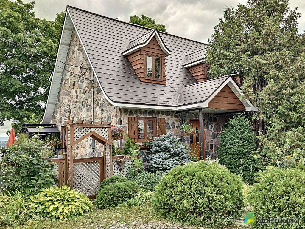 $800,000 - 1 1/2 Storey for sale in Levis — photo 1