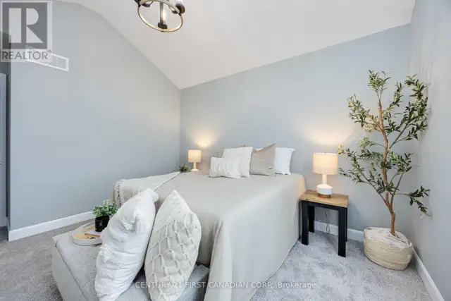 9 POSTMA CRESCENT North Middlesex (Ailsa Craig), Ontario in Houses for Sale in Grand Bend - Image 22