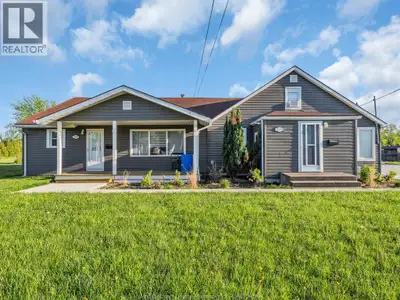 Welcome to 215 Texas in the heart of charming Amherstburg! This unique property features two beautif...