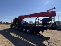 LOW LOW HRS! 2015 Kenworth T800 Tri Drive with Terex General 65 Telelect Digger Derrick Helical Scre... (image 5)