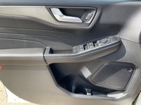 **WE WILL BEAT ANY FORD DEALER IN THE CITY** The 2025 Ford Escape Plug-In Hybrid is the perfect blen... (image 5)