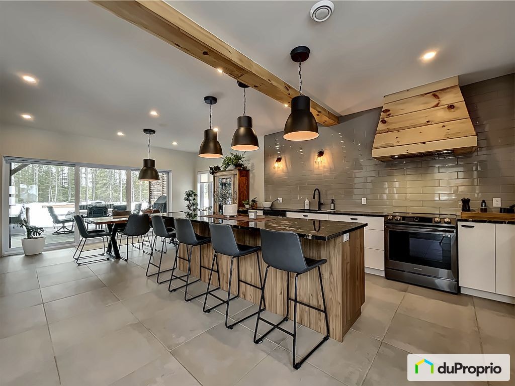 $610,000 - 2 Storey for sale in L'Ascension-De-Notre-Seigneur — photo 2