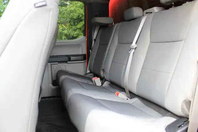 2019 Ford F-150 XL 4WD SuperCab 6.5' Box for sale in Cars & Trucks in Comox / Courtenay / Cumberland - Image 11