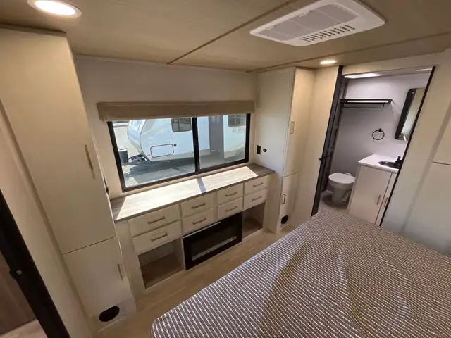2026 Forest River VIBE EXTREME LITE in Travel Trailers & Campers in Terrace - Image 13
