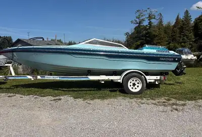 Mercury 250 HP V 6 - motor Alpha 1 outdrive Stainless Steel Propeller Trail Craft Roller Trailer Moo...
