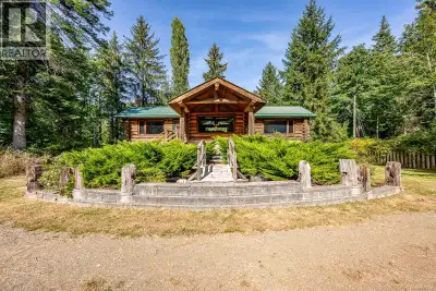 Welcome to a rare offering on the pristine Oyster River with 175 feet of private waterfront on 1.22...