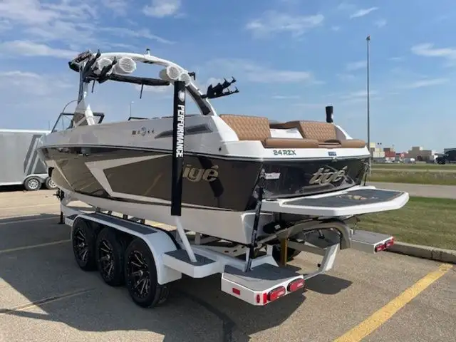 2025 Tige 24RZX in Powerboats & Motorboats in Saskatoon - Image 21