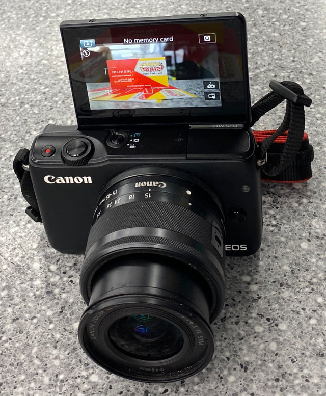 Canon Eos M10 18 Megapixel Digital Camera w/ 15-45mm Lens in Cameras & Camcorders in City of Toronto - Image 3