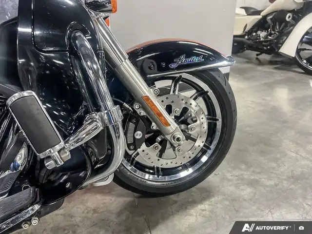 2014 Harley-Davidson FLHTK - Electra Glide(R) Ultra Limited in Sport Touring in Calgary - Image 9
