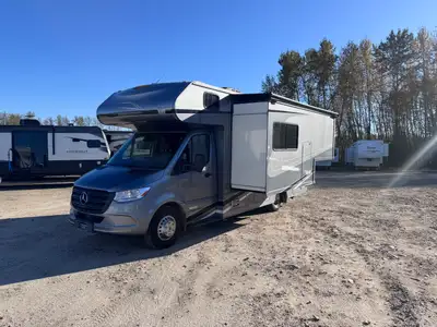 2020 Winnebago Porto Motorhome – Ready for Your Next Adventure! Hit the road in comfort and style wi...