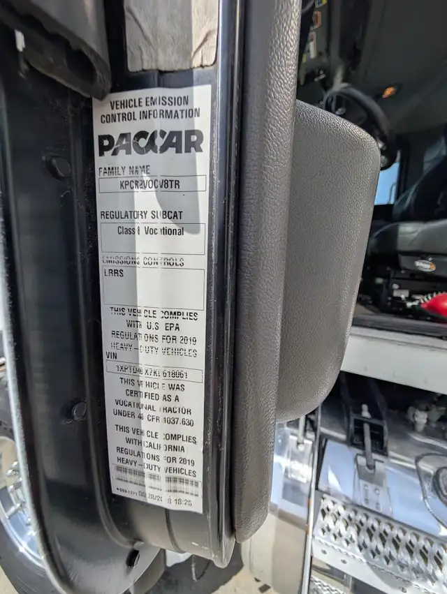 2019 PETERBILT 367 in Heavy Trucks in Kamloops - Image 33