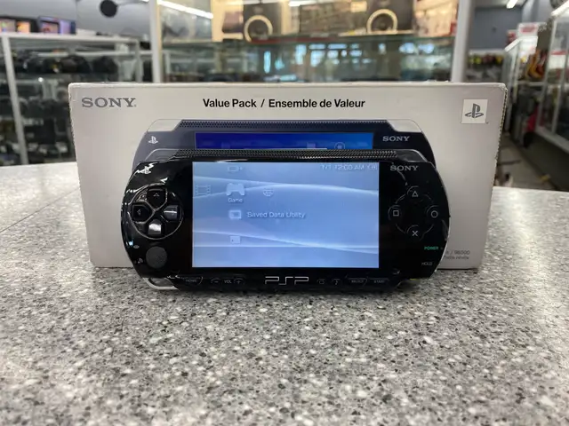 PSP 1001 System Value Pack in Sony PSP & Vita in City of Toronto - Image 2