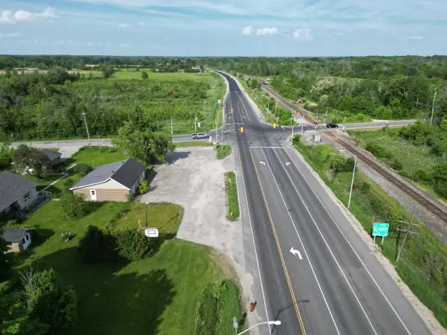 Corner Highway 7 retail site in Perth, ON63235339435523121