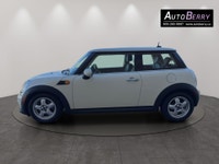 2011 MINI Cooper White On Black Leather Interior • 1.6L • Front Wheel Drive • Auto • Push Start Engi... (image 4)