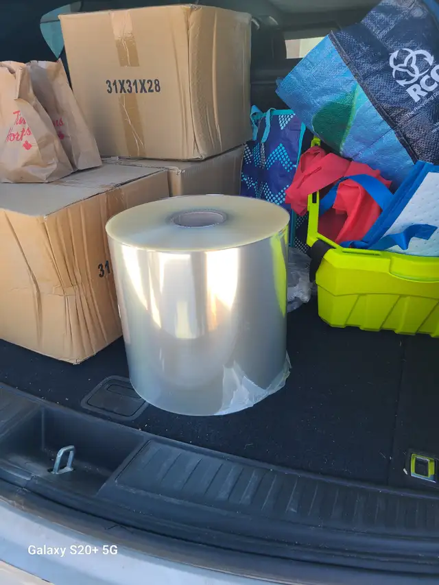 GIFT Wrap plastic in a great roll in Free Stuff in Barrie - Image 3