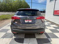 A practical compact SUV with flexible interior space, efficient performance, and easy maneuverabilit... (image 4)