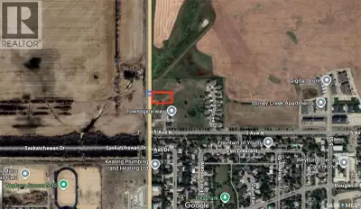 Located on the north end of Weyburn along Highway 35, this property offers exceptional visibility an...