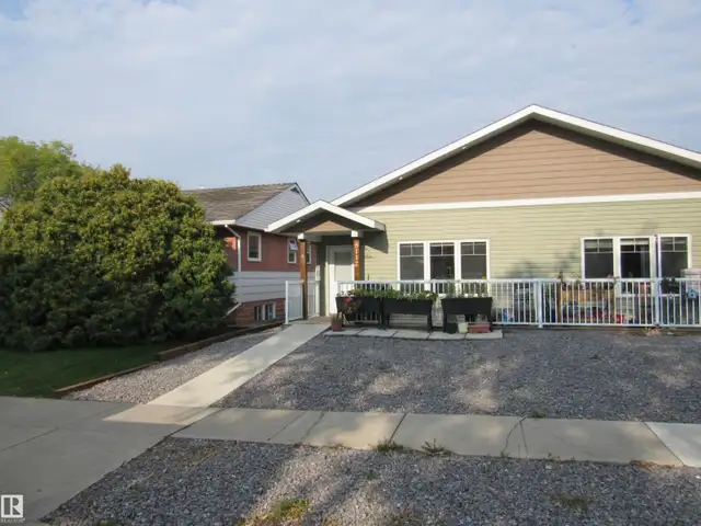 Unit A, 5112 - 54 Street Barrhead, Alberta in Houses for Sale in Edmonton - Image 2