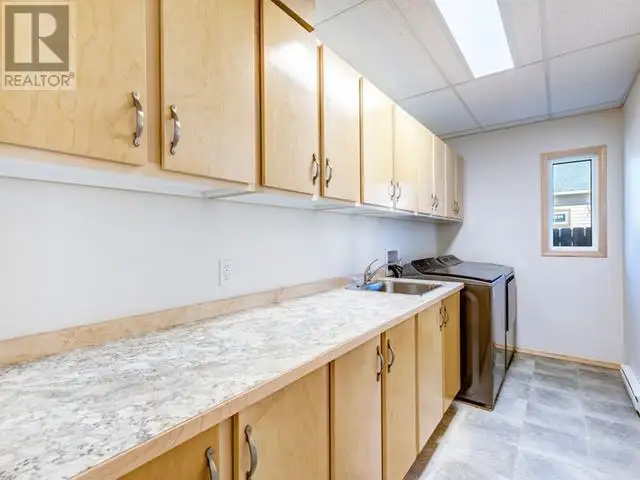 24 FLORA AVENUE Whitehorse, Yukon in Houses for Sale in Whitehorse - Image 16