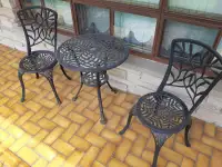 Cast Iron Bistro Table & Chairs
