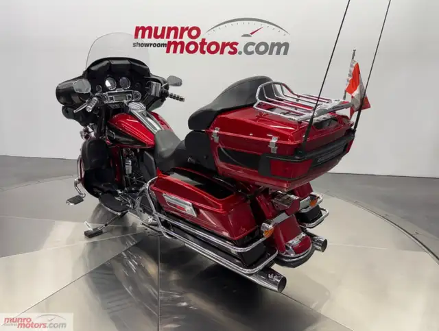 2012 Harley Davidson Ultra Classic 103c.i. Two-Tone Red 39K kms in Touring in Brantford - Image 6