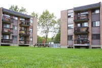 Located on a quiet cul de sac just outside Kingston’s downtown core, Westview Place has a friendly,... (image 2)
