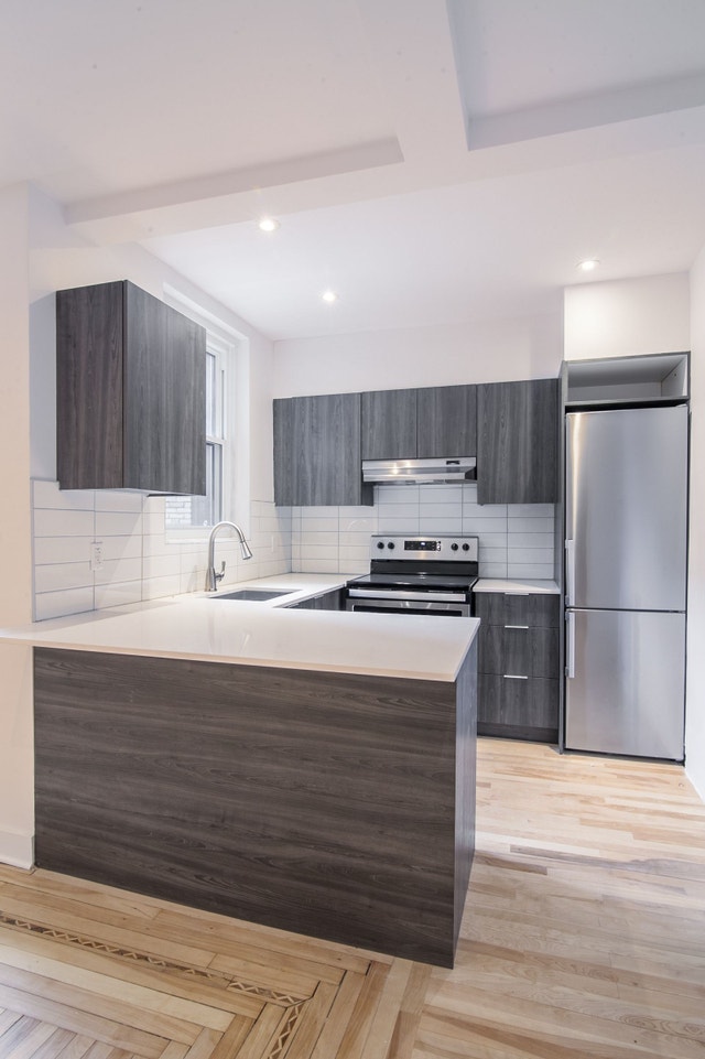 2105 Chomedey Street — photo 2