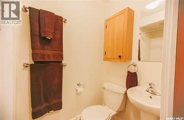 718 Saskatchewan CRESCENT E Saskatoon, Saskatchewan in Houses for Sale in Saskatoon - Image 16