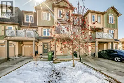 Hello, Gorgeous! Welcome to this beautifully maintained home in the sought-after community of Windso...
