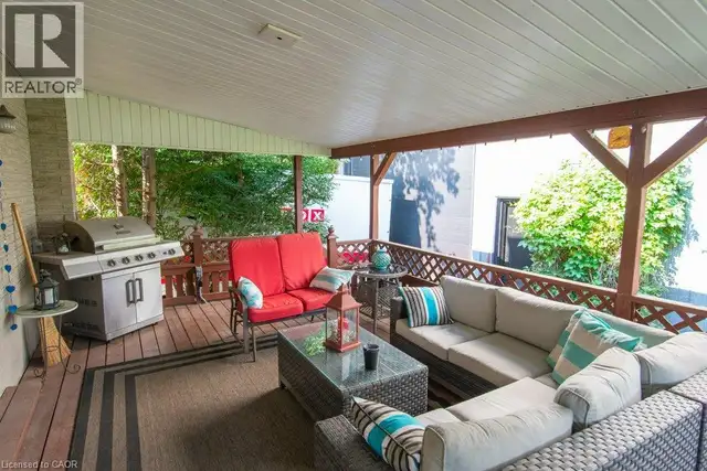 108 QUEENSWAY Drive St. Jacobs, Ontario in Houses for Sale in Kitchener / Waterloo - Image 38