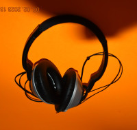 BOSE TRIPORT AROUND EAR HEADPHONES TP-1A BLACK SILVER