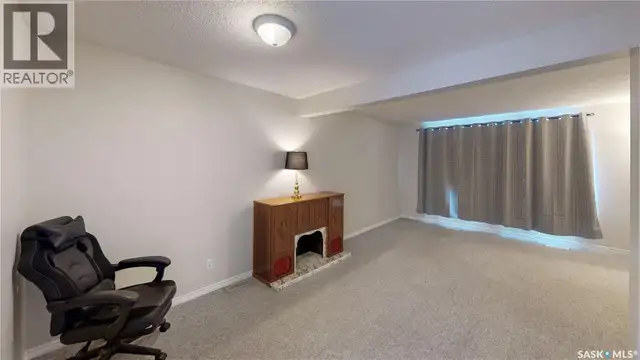 6 Mackenzie MEWS Regina, Saskatchewan in Condos for Sale in Regina - Image 5