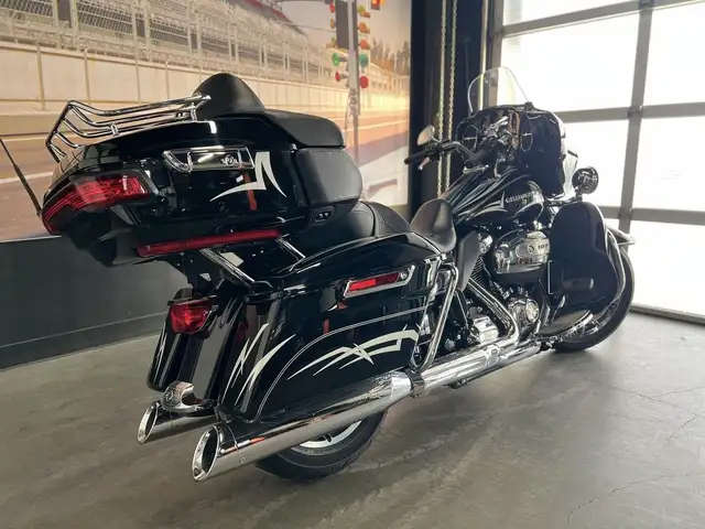 2018 Harley-Davidson FLHTKL - Ultra Limited Low in Sport Touring in Strathcona County - Image 4