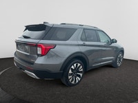 Check out this vehicle's pictures, features, options and specs, and let us know if you have any ques... (image 4)