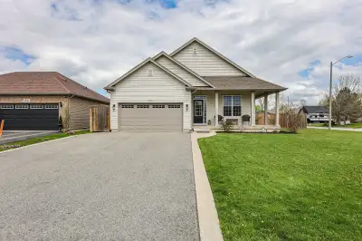 FOR SALE - CLASSIC, FULLY FINISHED BUNGALOW … Beautifully finished bungalow nestled at 3238 Charlest...