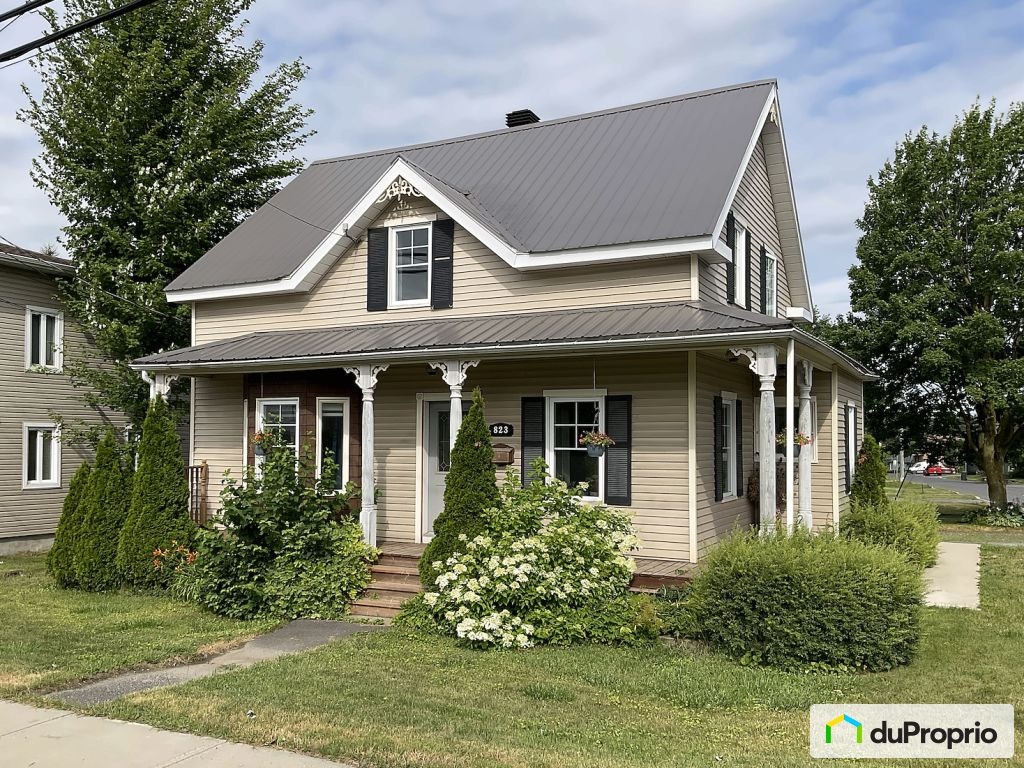 $435,000 - 1 1/2 Storey for sale in Wickham — photo 1