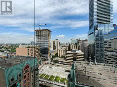 1510 - 238 SIMCOE STREET Toronto (Kensington-Chinatown), Ontario