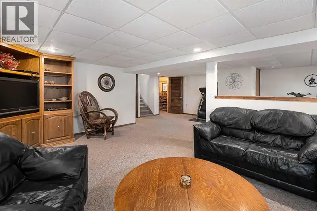 274048 Rge Rd 261 Rural Rocky View County, Alberta in Houses for Sale in Calgary - Image 28