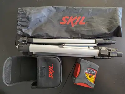 Skil laser lever does horizontal and vertical lines, separately and combined.