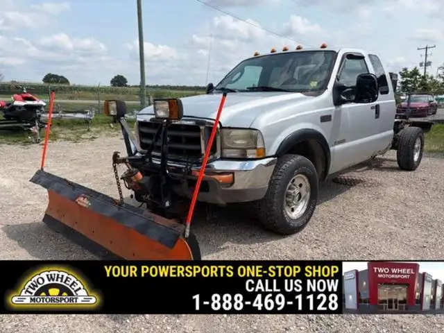 2004 Ford F-250 HD Series XLT diesel 4x4 plow truck