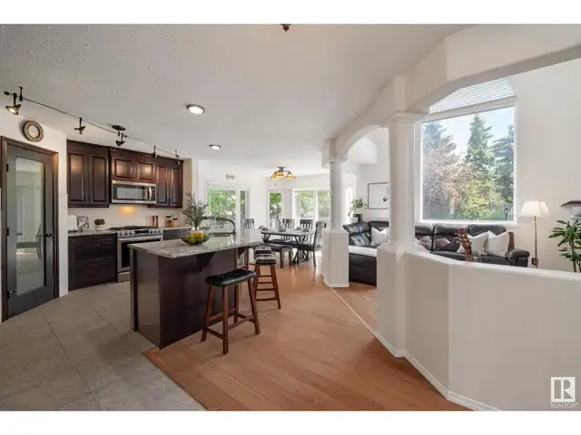 4319 38A AV NW Edmonton, Alberta62866663362179123